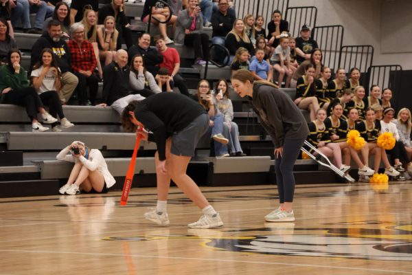Counting down, sophomore class officer Natalie Kraaz assists with the class competition during the spring pep rally on March 12.
